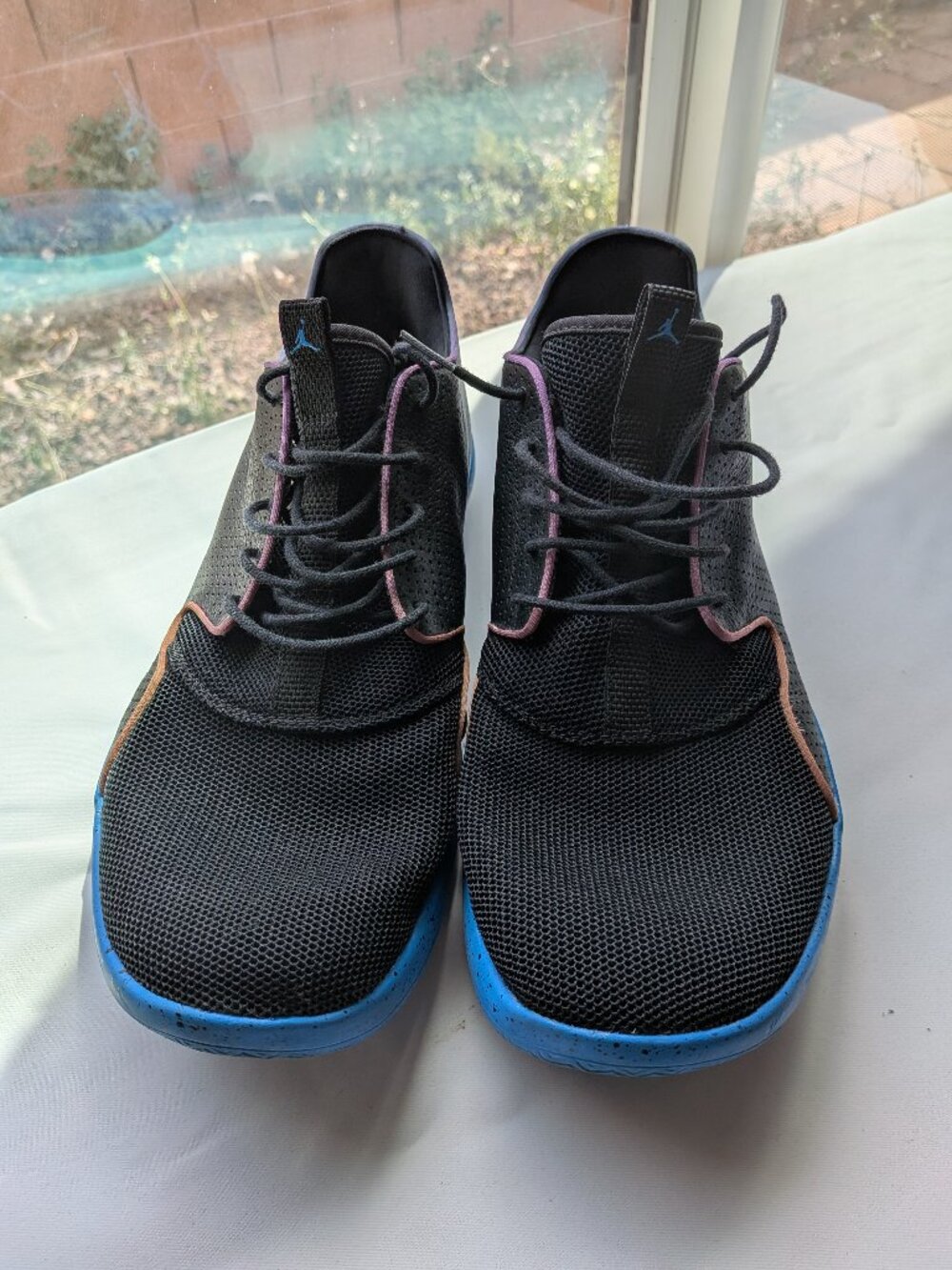 Lightly Used Jordan Eclipse, Black/Photo Blue, 724010 029, Size 13
